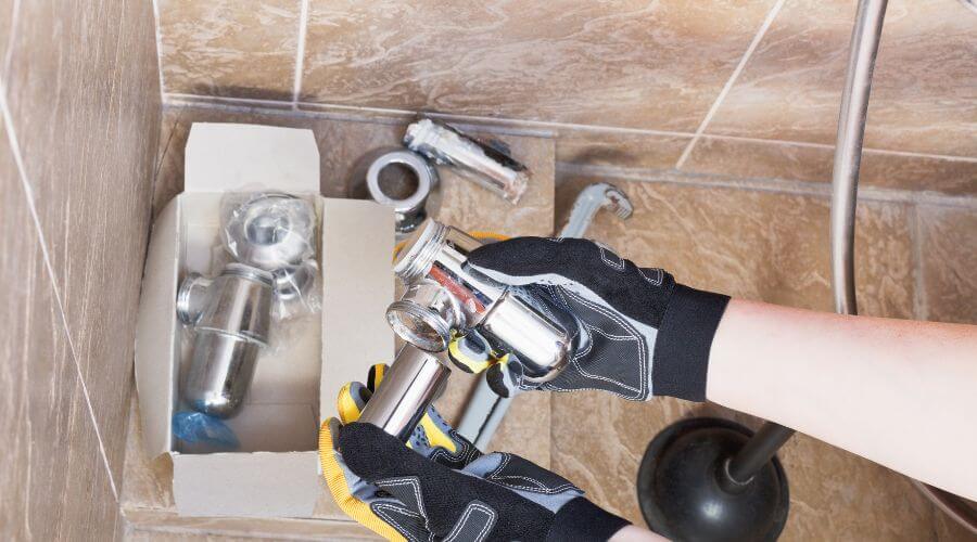 Professional gutter cleaning in Rosholt, SD